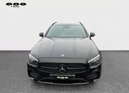 Mercedes-Benz Třídy E 8