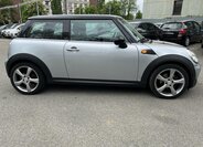 Mini Cooper Hatchback 1,6 l 88 kw