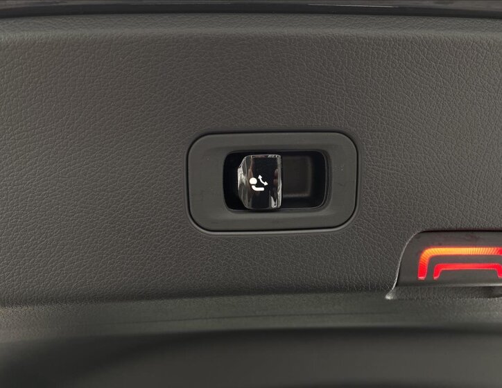 Mercedes-Benz GLC SUV / Terénní 2,0 l 145 kw