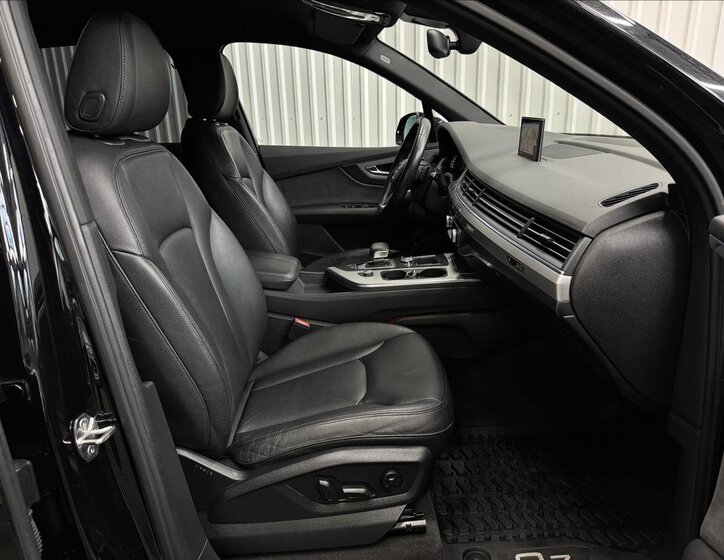 Audi Q7 SUV 3,0 l 160 kw