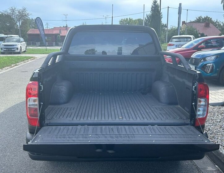 Dongfeng Ostatní Pick-up 2,3 l 120 kw