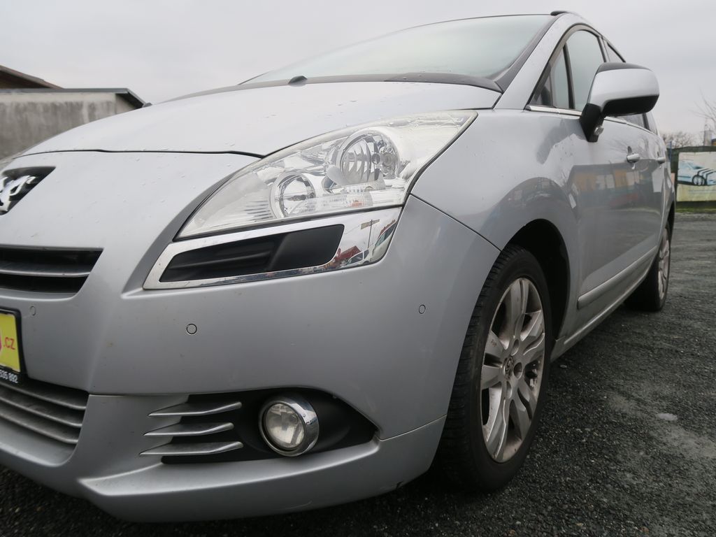 Peugeot 5008 MPV 2,0 l 120 kw