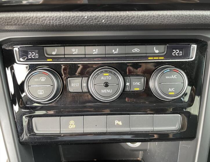 Volkswagen Touran 20