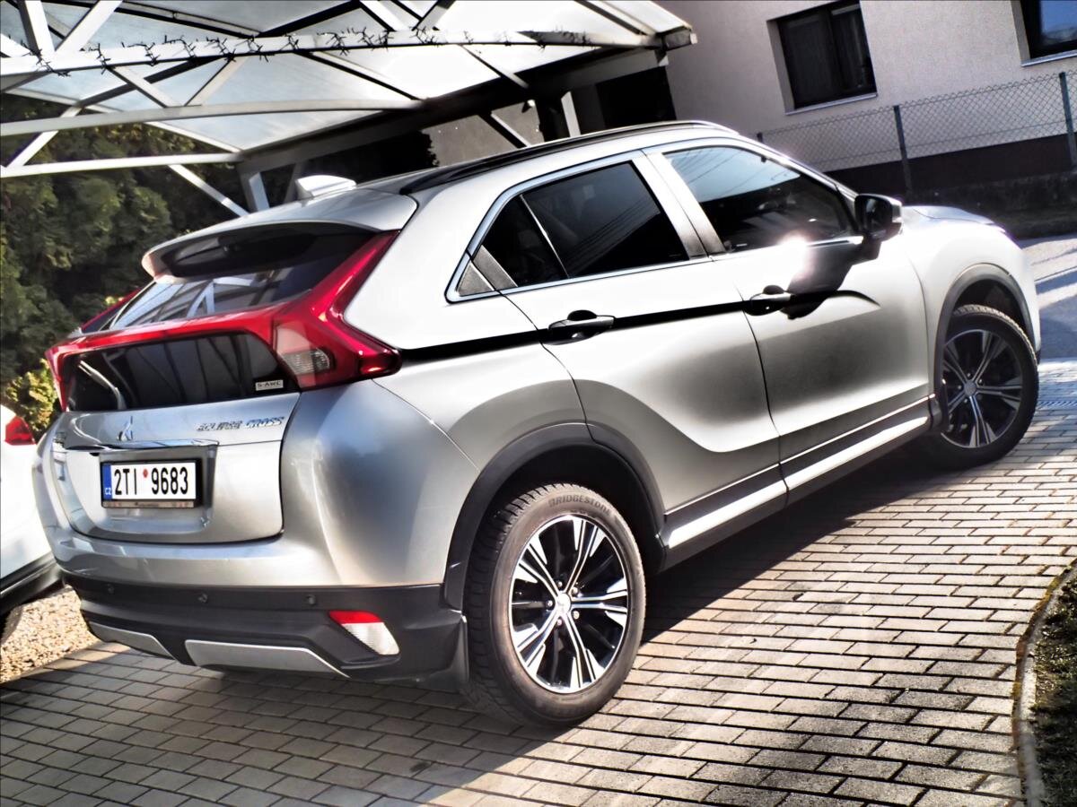 Mitsubishi Eclipse Cross Kombi 1,5 l 120 kw
