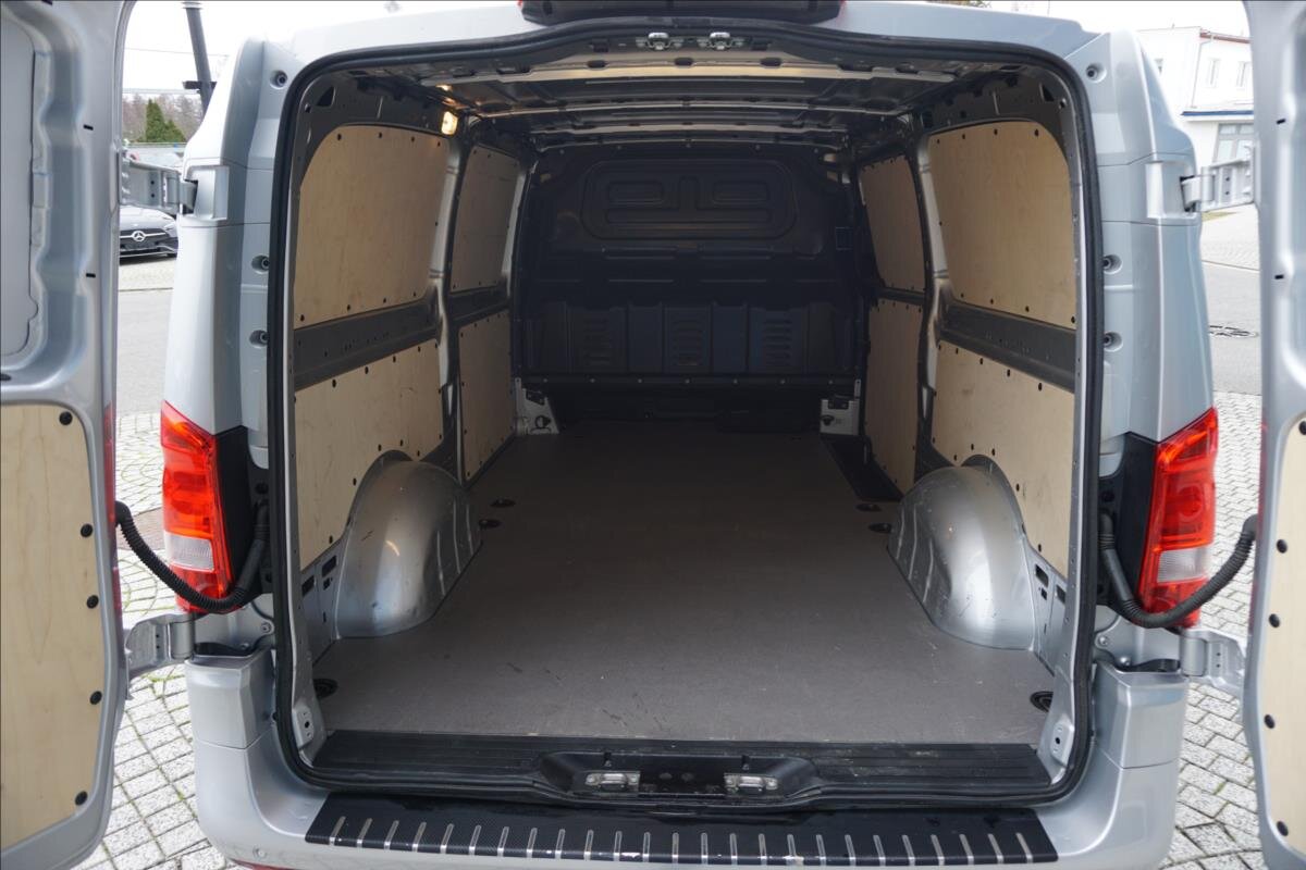 Mercedes-Benz Vito Skříň 2,0 l 140 kw