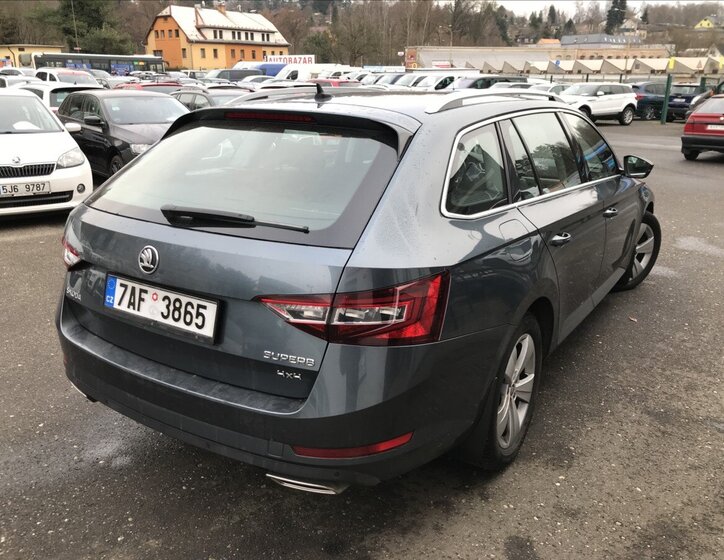 Škoda Superb 6