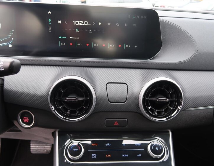 Dongfeng T5 EVO SUV 1,5 l 130 kw