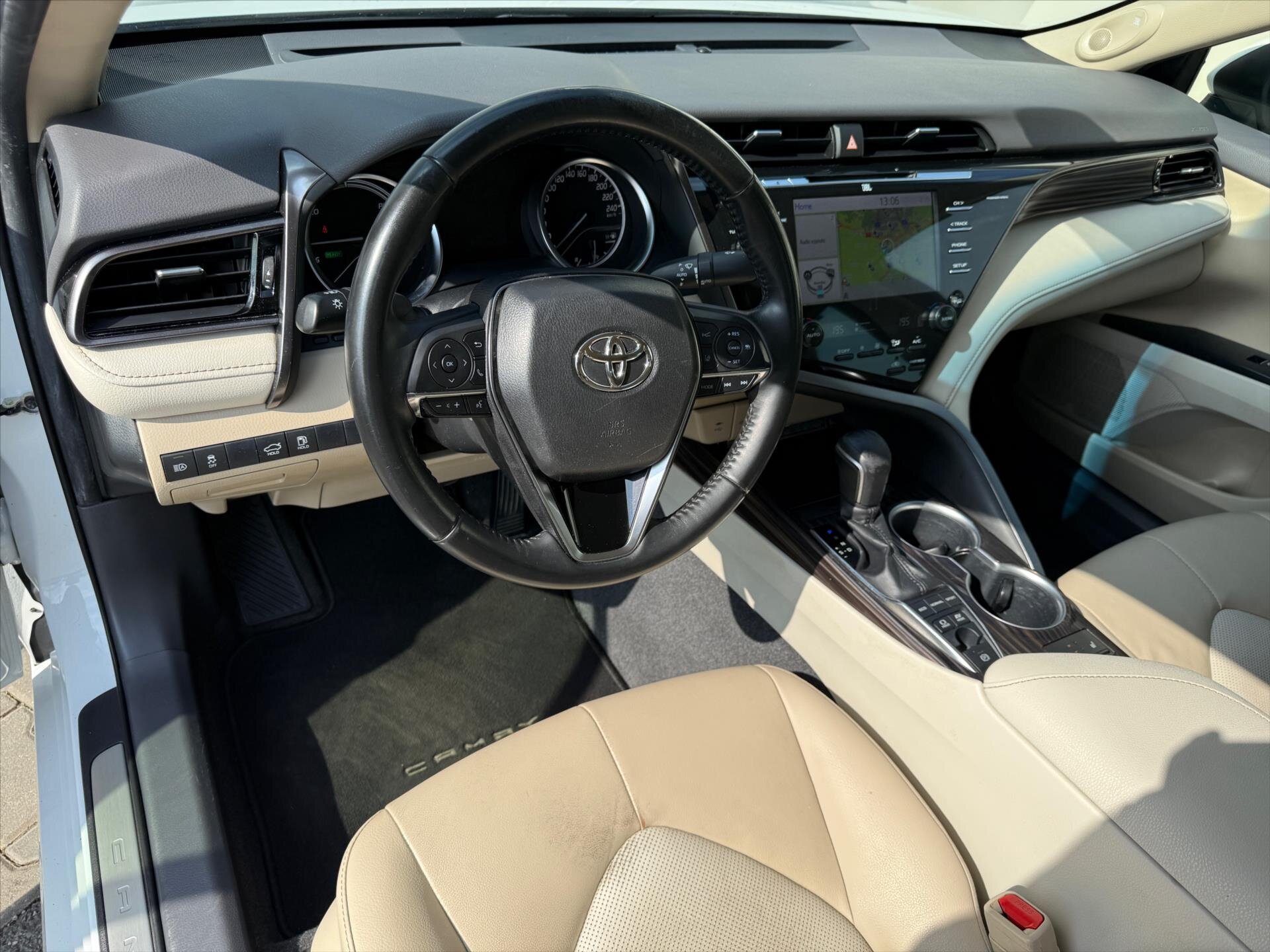 Toyota Camry Sedan / Limuzína 2,5 l 131 kw