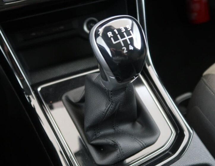 Volkswagen Touran Kombi 2,0 l 110 kw