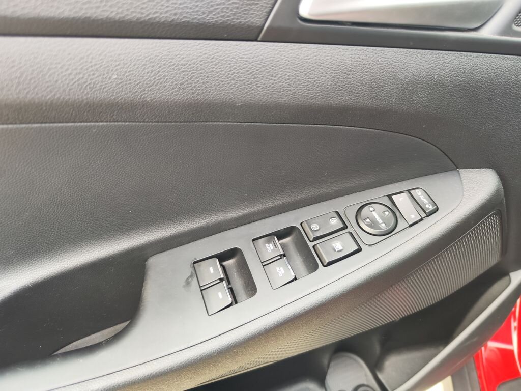 Hyundai Tucson SUV / Terénní 1,6 l 100 kw