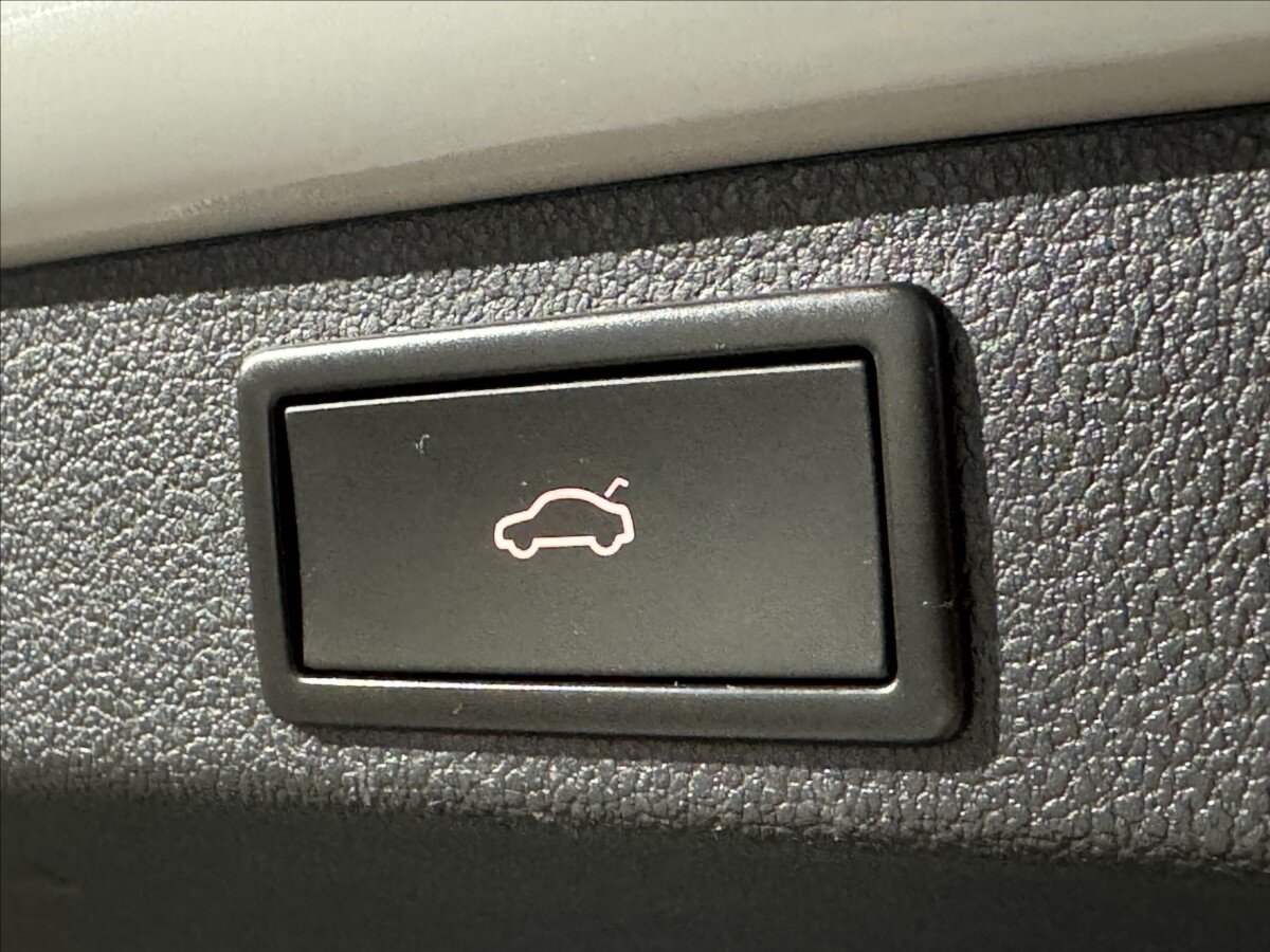 Škoda Superb Kombi 2,0 l 147 kw