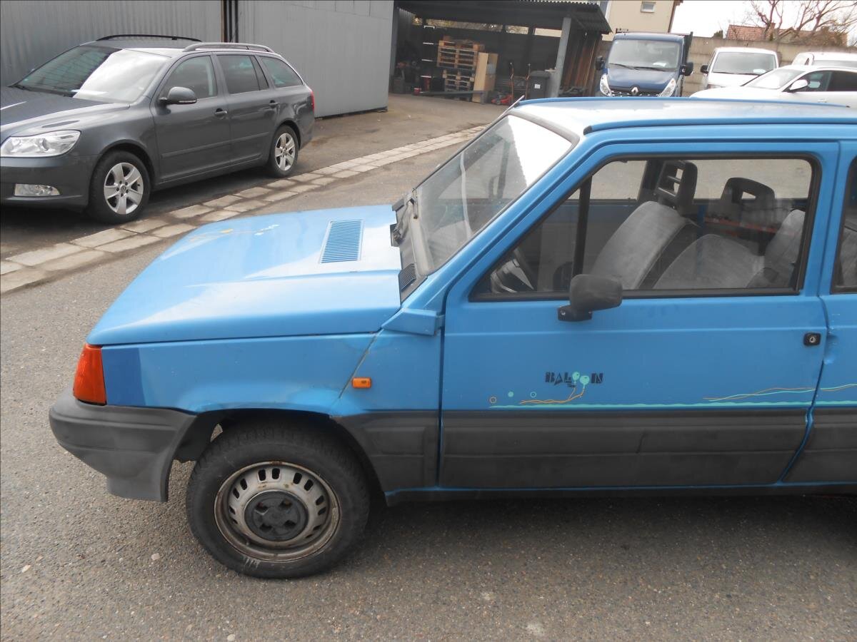 Seat Marbella Hatchback 843,0 25 kw