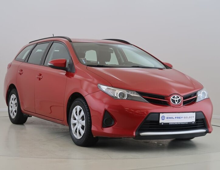 Toyota Auris Kombi 1,6 l 97 kw