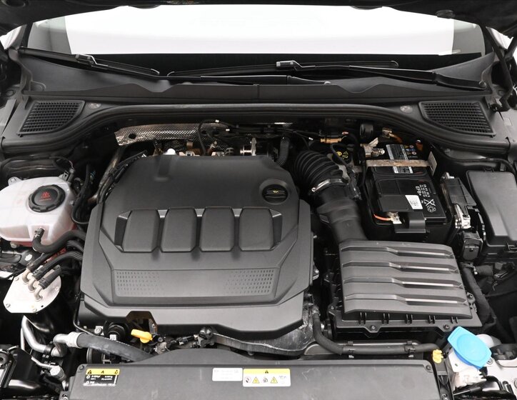 Volkswagen Golf Kombi 2,0 l 110 kw