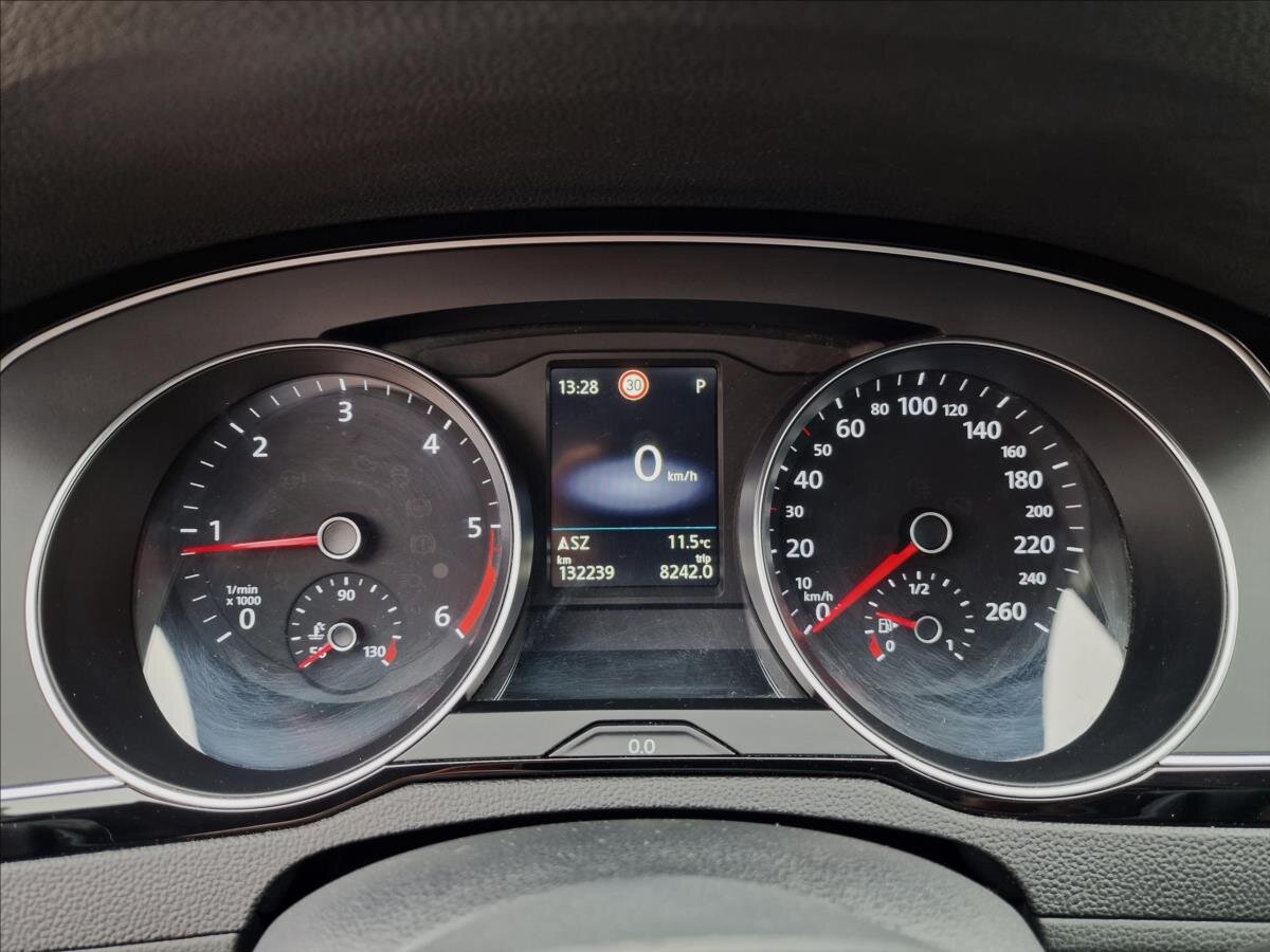 Volkswagen Passat Kombi 2,0 l 110 kw