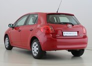 Toyota Auris 7