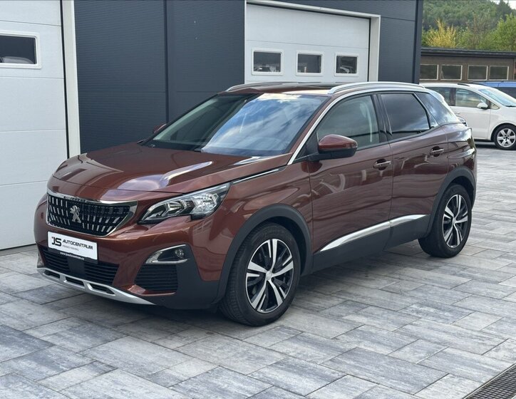 Peugeot 3008 SUV / Terénní 1,2 l 96 kw
