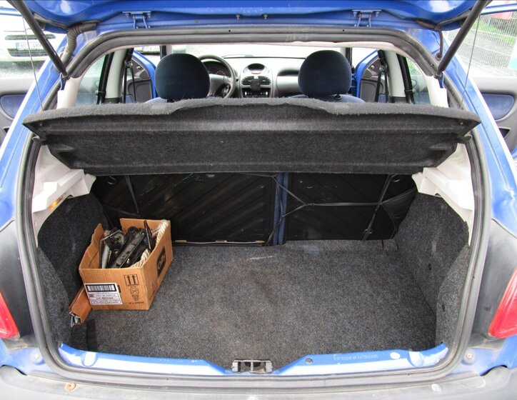 Peugeot 206 Hatchback 1,1 l 44 kw