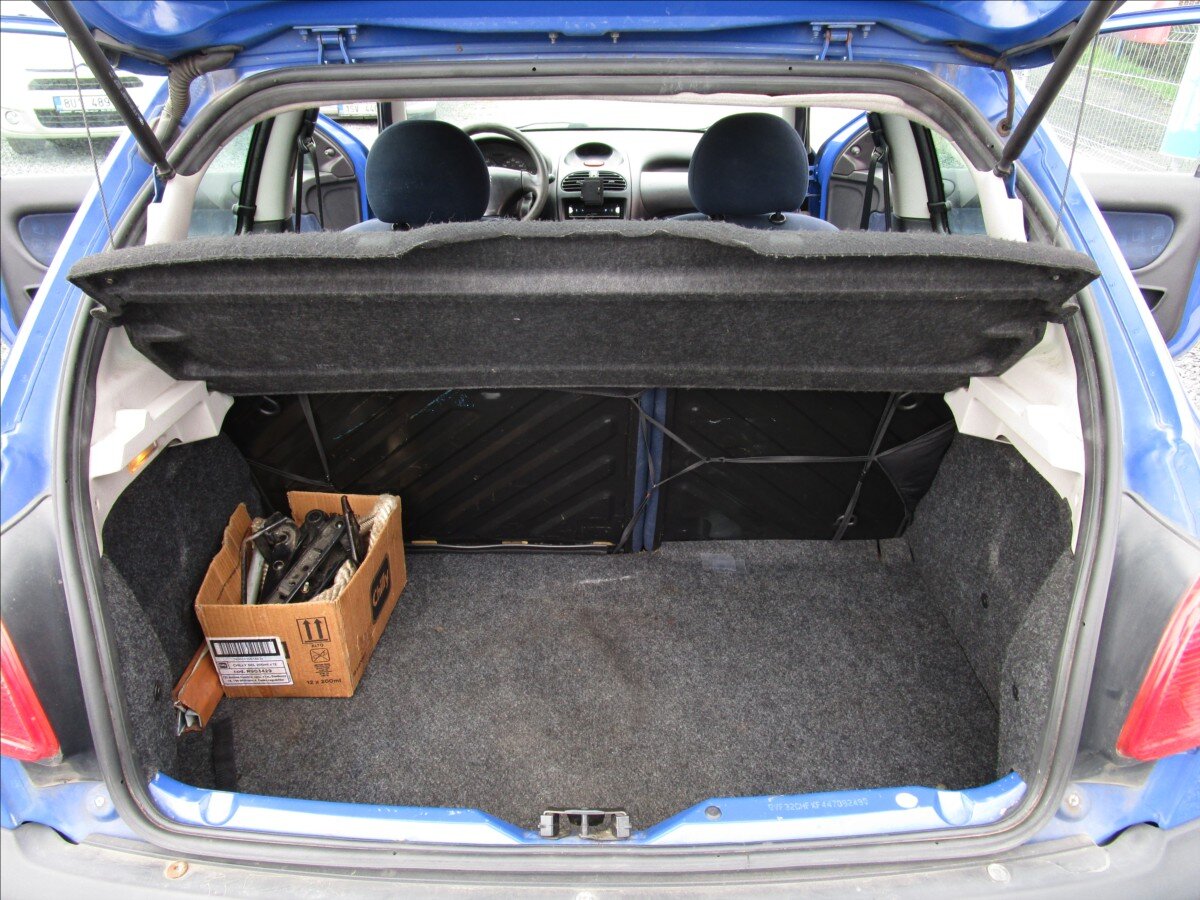 Peugeot 206 Hatchback 1,1 l 44 kw