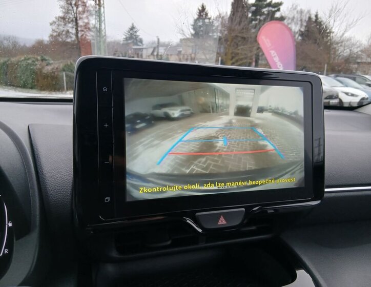 Toyota Yaris Cross 23