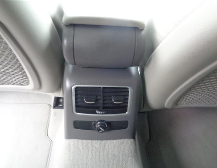 Audi A6 Kombi 3,0 l 176 kw