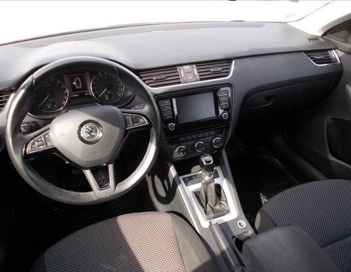 Škoda Octavia Kombi 2,0 l 110 kw