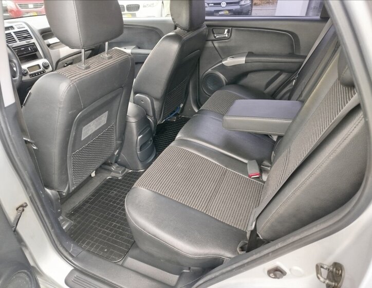 KIA Sportage SUV / Terénní 2,0 l 103 kw