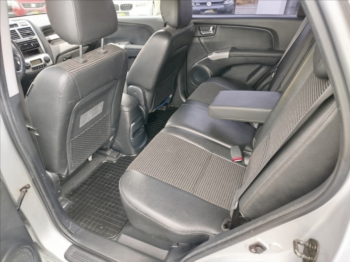 KIA Sportage SUV / Terénní 2,0 l 103 kw
