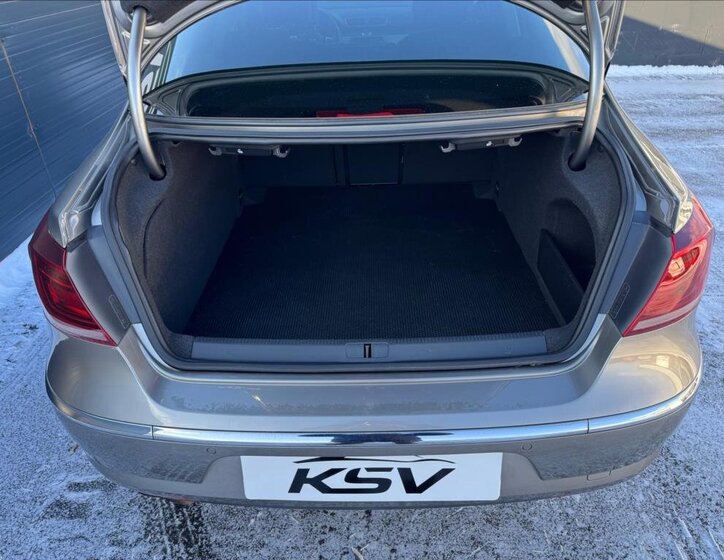 Volkswagen CC Sedan 2,0 l 155 kw