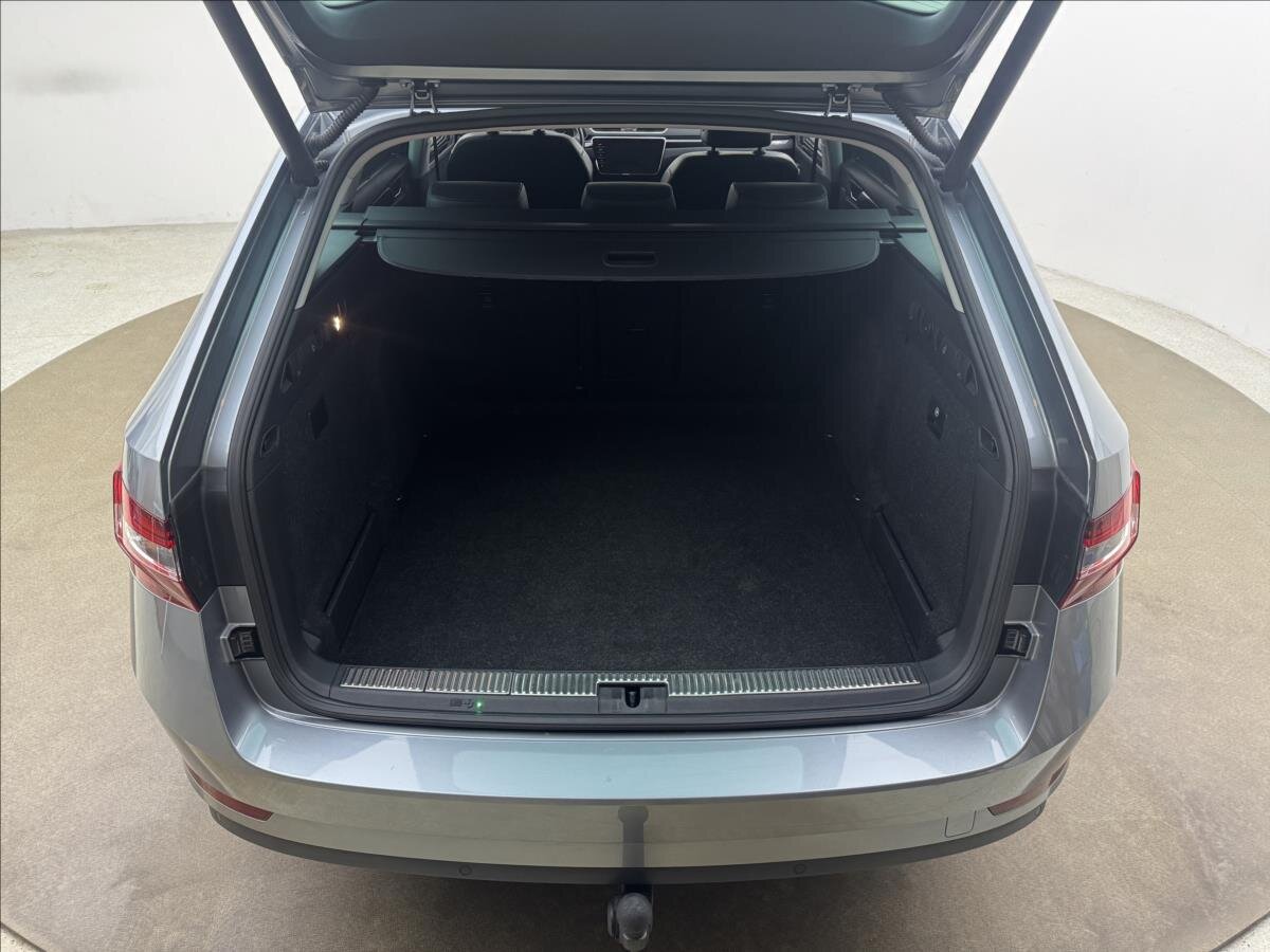 Škoda Superb Kombi 2,0 l 140 kw