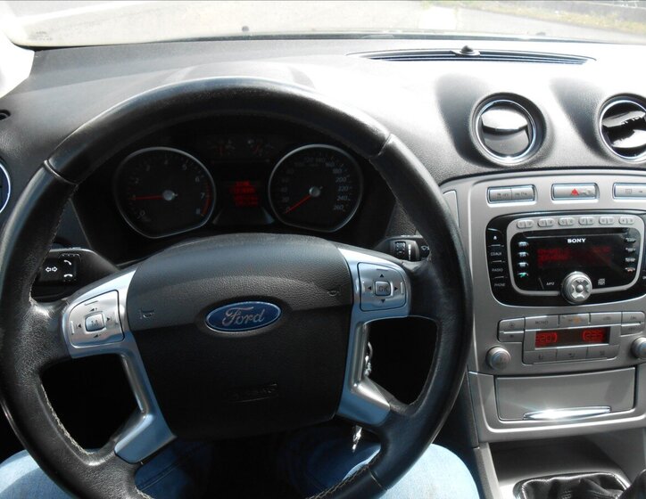 Ford Mondeo Kombi 2,0 l 107 kw