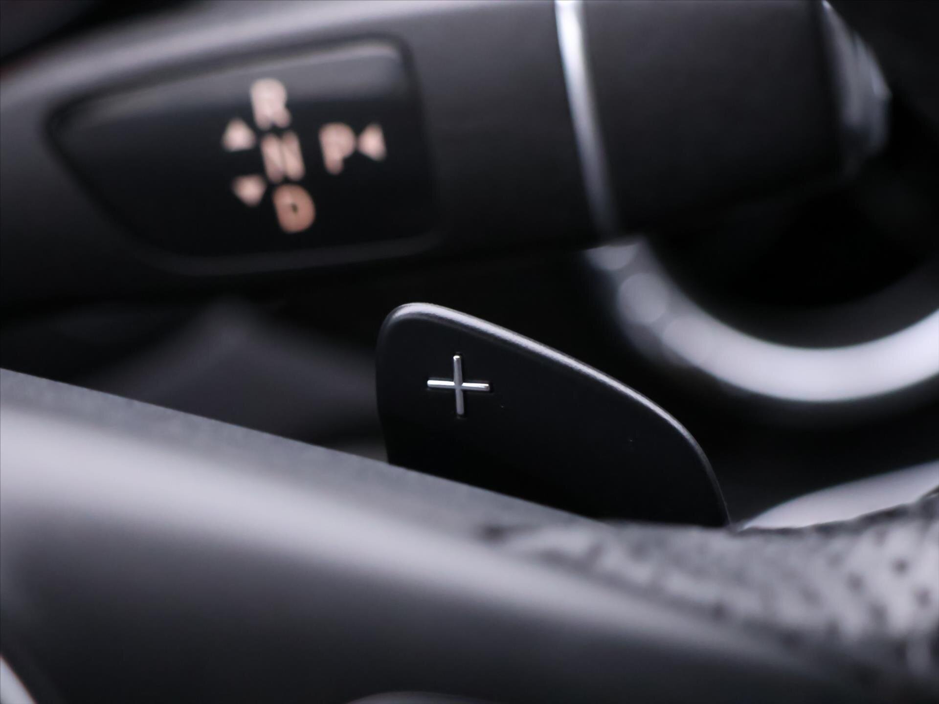 Mercedes-Benz CLA Sedan / Limuzína 1,5 l 80 kw