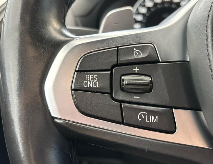 BMW X3 SUV / Terénní 2,0 l 140 kw