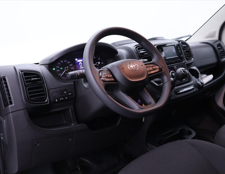 Toyota Proace Max Skříň 2,2 l 88 kw