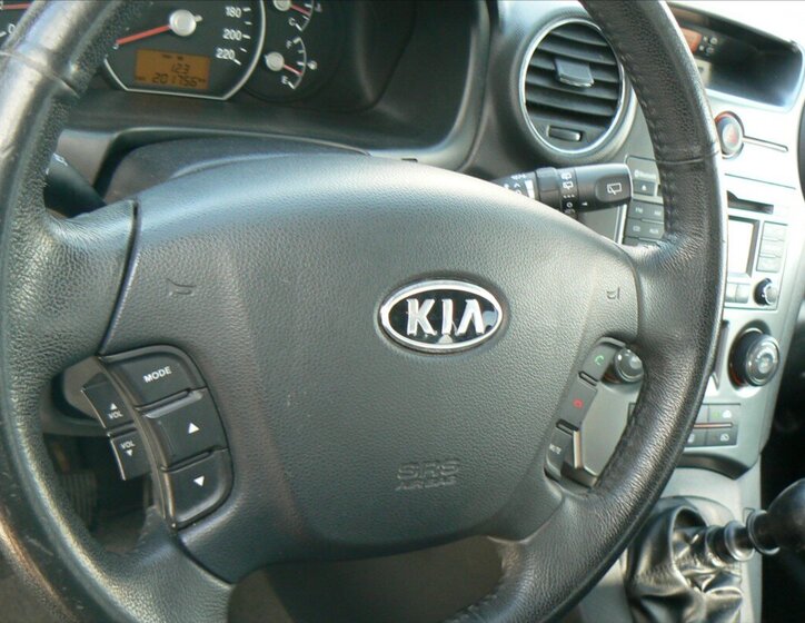 KIA Carens Hatchback 1,6 l 94 kw