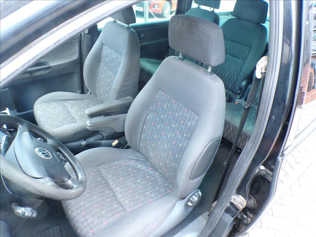 Volkswagen Sharan Kombi 1,9 l 85 kw