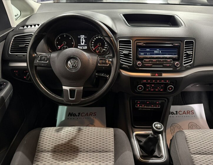 Volkswagen Sharan MPV 2,0 l 103 kw