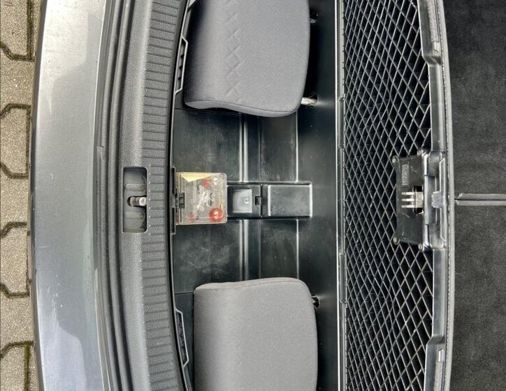 Volkswagen Touran MPV 1,6 l 77 kw