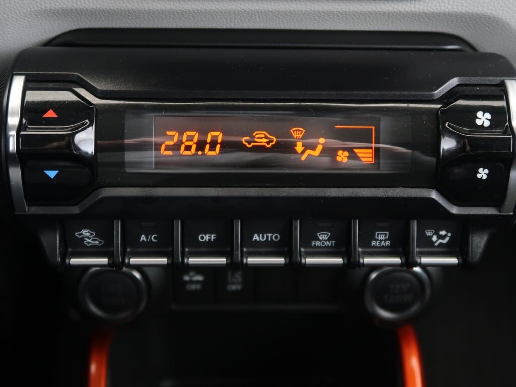 Suzuki Ignis SUV 1,2 l 66 kw