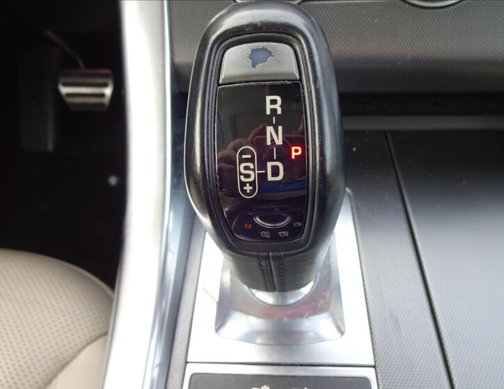 Land Rover Range Rover Sport SUV 3,0 l 190 kw