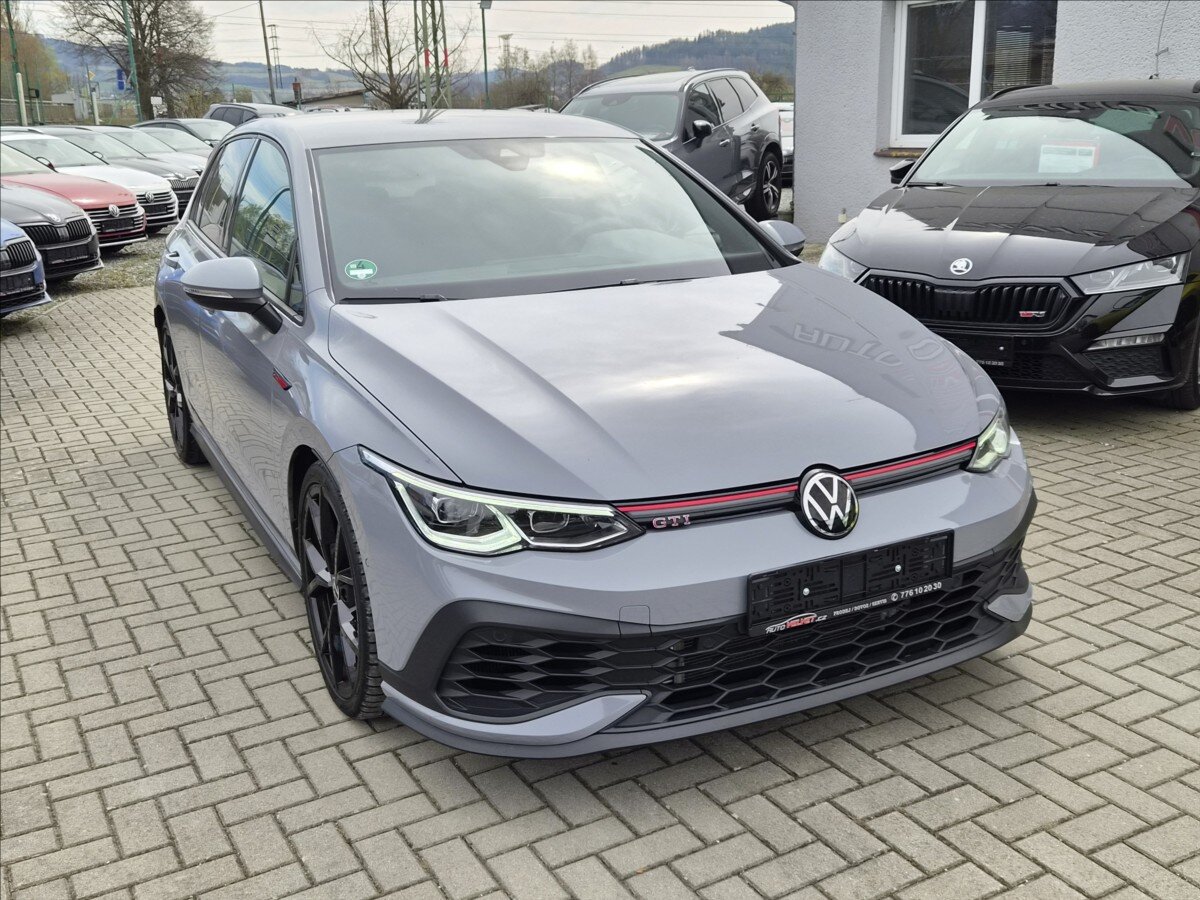 Volkswagen Golf Hatchback 2,0 l 221 kw
