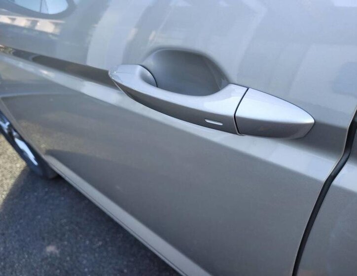 Volkswagen Touran MPV 1,5 l 110 kw