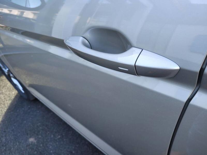 Volkswagen Touran MPV 1,5 l 110 kw