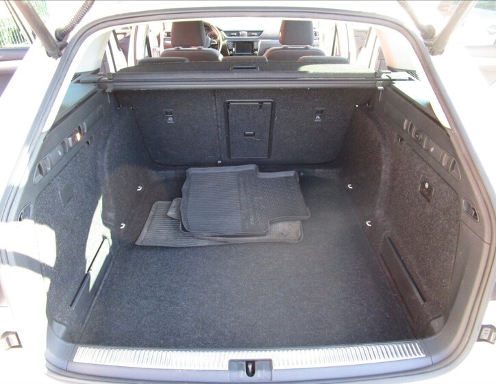 Škoda Superb Kombi 1,8 l 132 kw