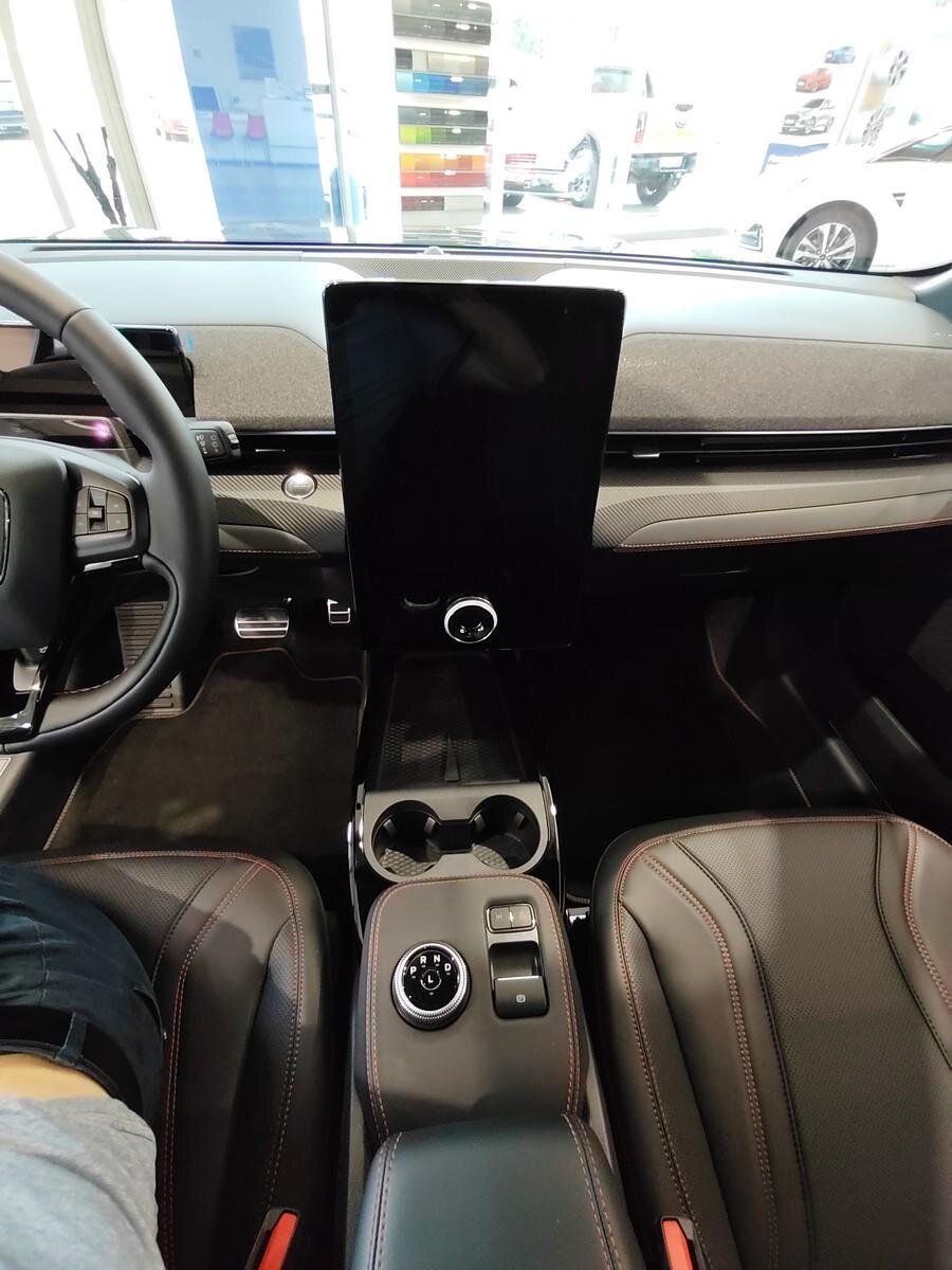 Ford Mustang Mach-E SUV / Terénní 0,0 198 kw