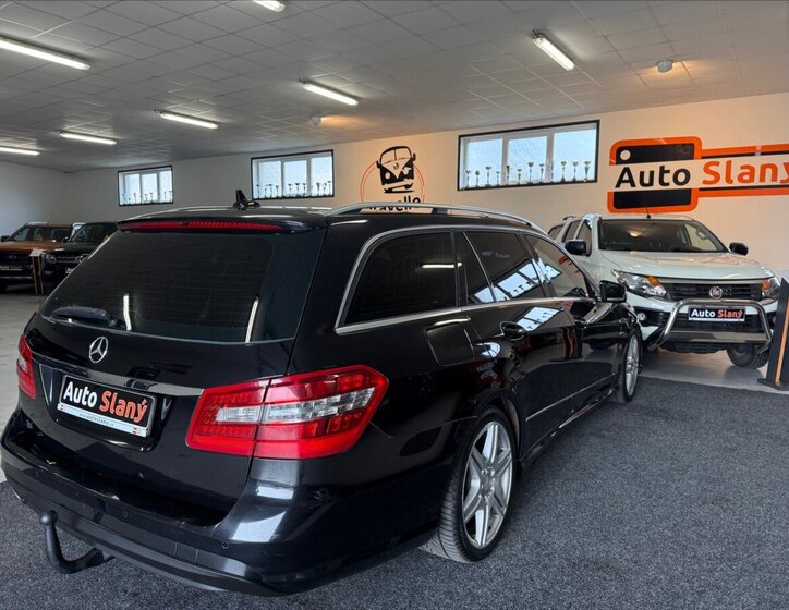 Mercedes-Benz Třídy E Kombi 2,1 l 100 kw