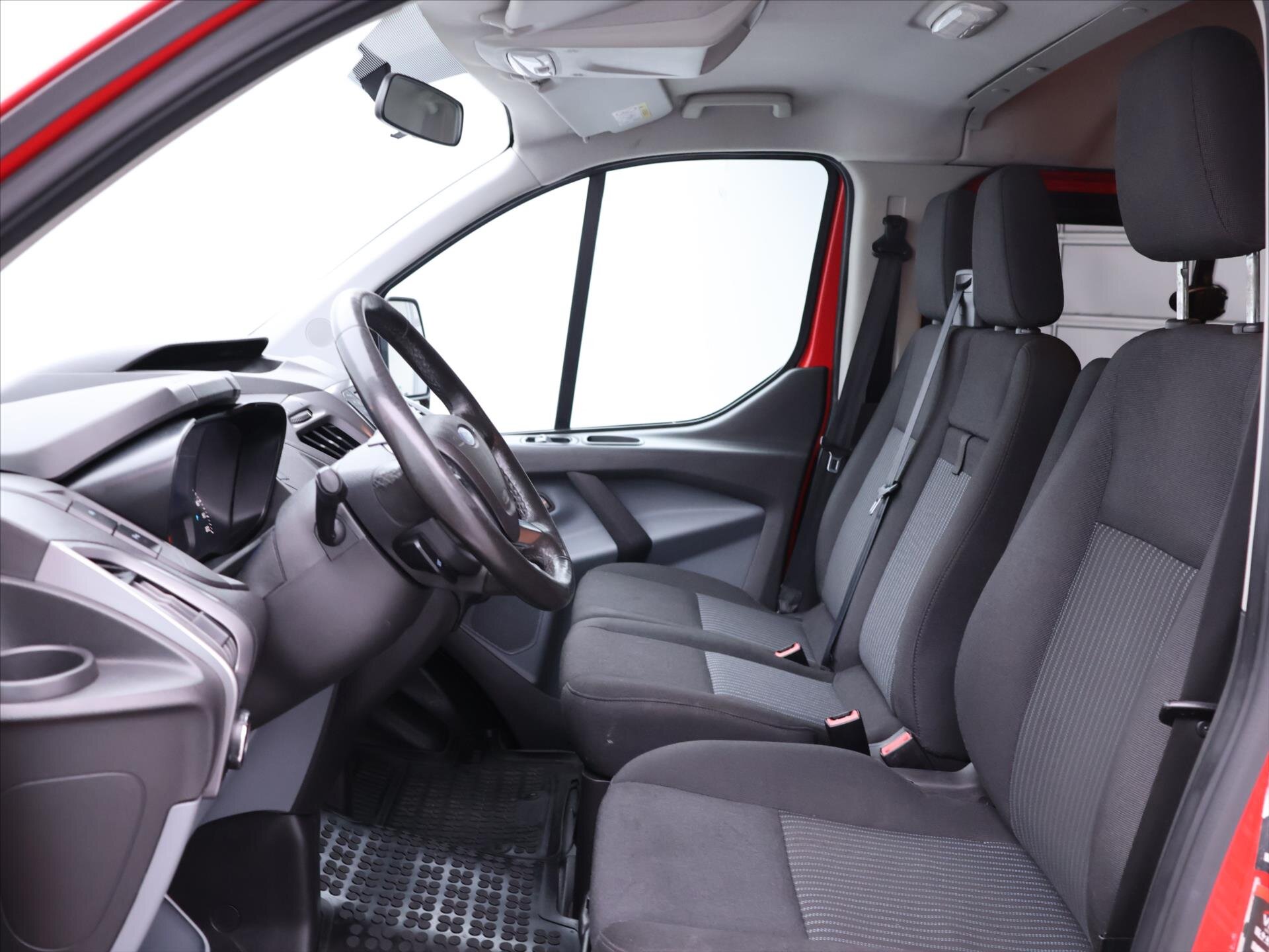 Ford Transit Custom Kombi 2,0 l 96 kw