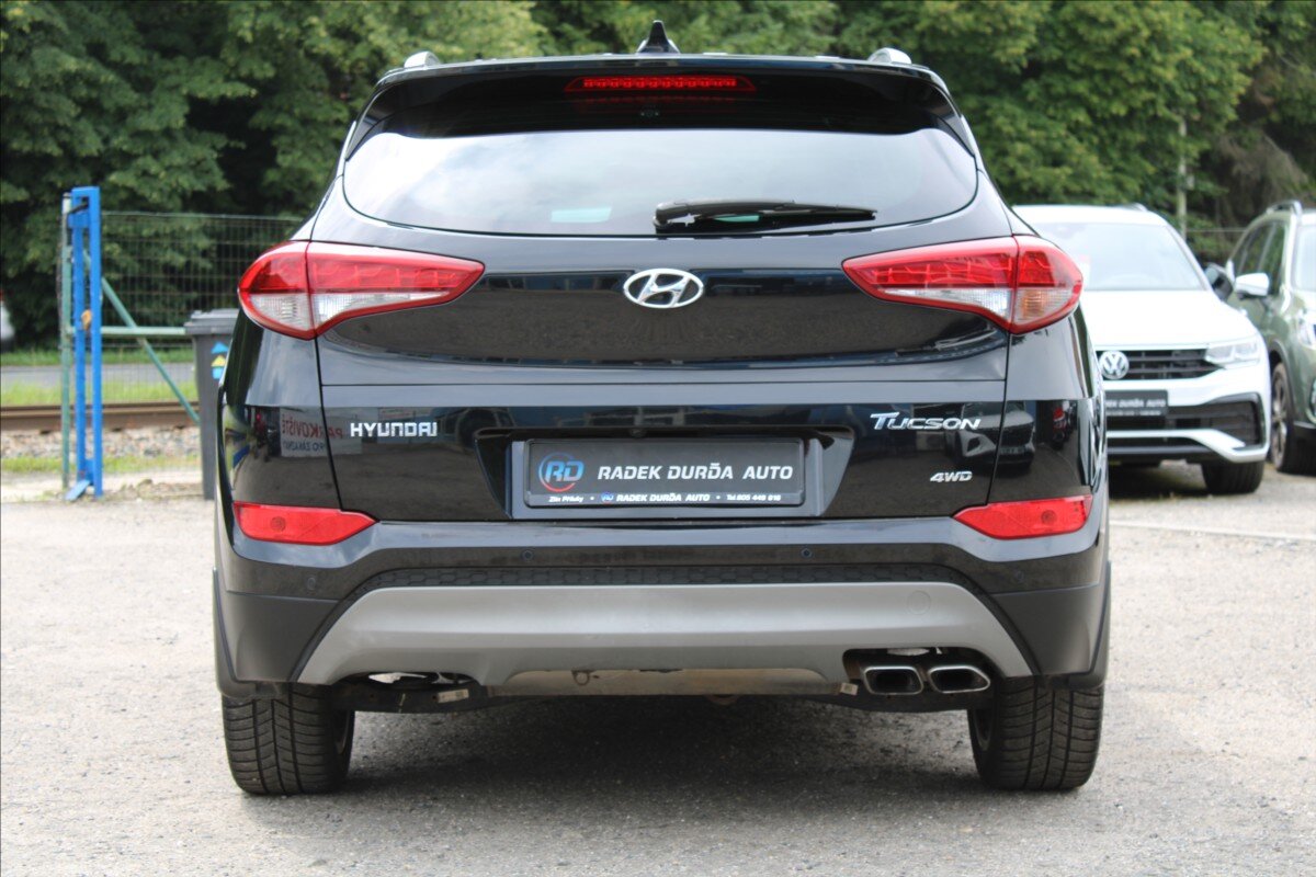 Hyundai Tucson SUV 2,0 l 100 kw