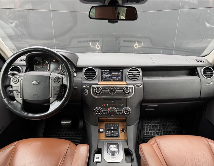 Land Rover Discovery 14