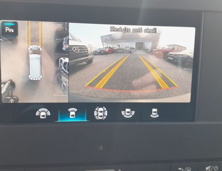 Mercedes-Benz Sprinter 11